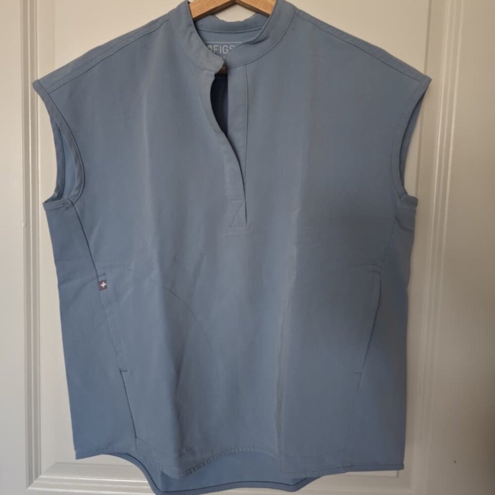 Figs Dusty Blue Scrub Top / Rafaela XXS fits XS